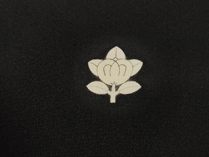 平和屋着物■豪華黒留袖　作家物　籬笠松文　金彩　正絹　逸品　DABL3118qa