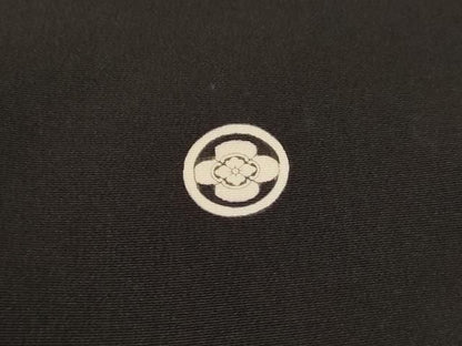 平和屋着物■豪華黒留袖　駒刺繍　鏡裏花鳥文　金彩　正絹　逸品　未使用　DABL3144qa