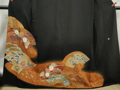 平和屋着物■豪華黒留袖　作家物　刺繍　地紙花松文　暈し染め　金彩　正絹　逸品　DABL3148qa