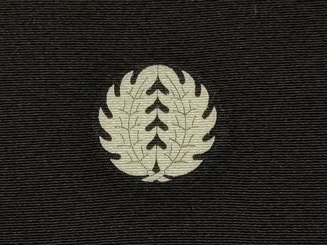 平和屋着物●豪華黒留袖　作家物　総刺繍　絵巻御所車宝尽くし花文　金銀糸　正絹　逸品　DABL3530du