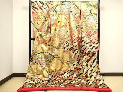 平和屋本店●色打掛　お引きずり　和装　婚礼　結婚式　花嫁　神社挙式　飛鳥花文　金彩　逸品　DABL4306cd