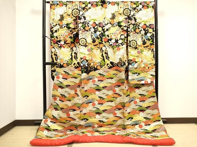 平和屋本店●色打掛　お引きずり　和装　婚礼　結婚式　花嫁　神社挙式　唐織　飛鶴吉祥花文　黒地　金糸　逸品　DABM1762cd