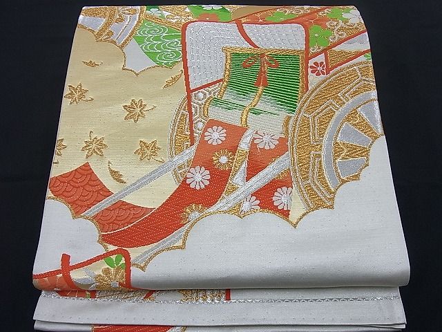 平和屋着物■六通柄袋帯 唐織 雲取り御所車 金銀糸 逸品 n-di0145