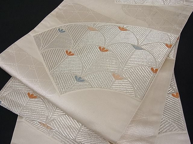 平和屋着物■六通柄袋帯 地紙松葉文 銀糸 逸品 du1259