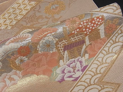 平和屋着物■六通柄袋帯　唐織　松皮菱御所車吉祥花文　プラチナ箔二重織　逸品　dy5567
