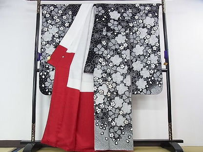 平和屋本店■極上　振袖・長襦袢(無双仕立て)セット　駒刺繍　絞り　舞桜　黒地　逸品　DZAA0848kh4 - 平和屋