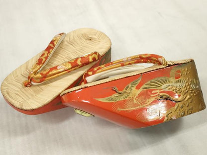平和屋本店●和装小物 ぽっくり下駄 こっぽり・おこぼ下駄 畳表 金蒔絵 飛鶴松文 逸品 DZAA10976kh5