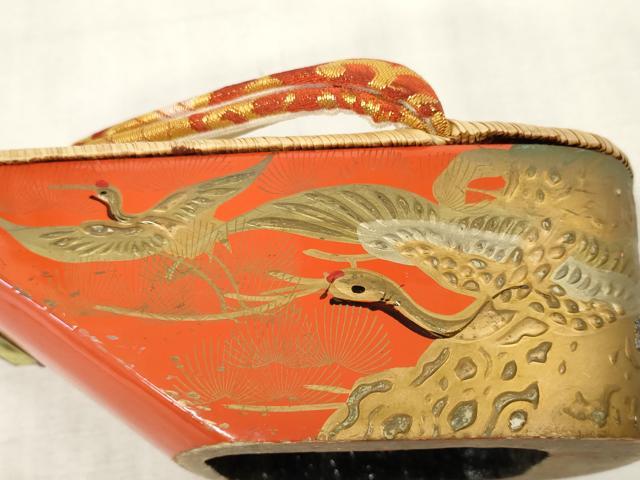 平和屋本店●和装小物 ぽっくり下駄 こっぽり・おこぼ下駄 畳表 金蒔絵 飛鶴松文 逸品 DZAA10976kh5