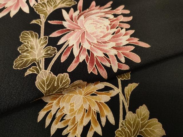 平和屋本店●極上 こむさでもーど・COMME CA DU MODE 付下げ 反物 着尺 枝菊 黒地 八掛付き 逸品 未使用 DZAA11133kh5
