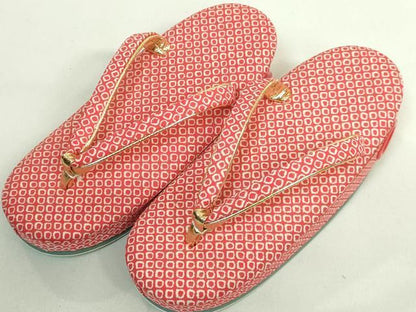 平和屋本店■極上　七五三　女の子　3歳　被布　草履　巾着　髪飾り　小物セット　茜色　箱付き　逸品　未使用　DZAA11383kh5