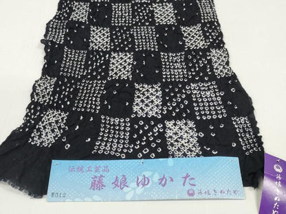 平和屋着物●極上 夏物 名門 藤娘きぬたや・総絞り 浴衣 反物 着尺 湯のし前 市松柄 黒地 証紙付 綿 逸品 未使用 DZAA12040kh6