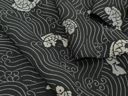 平和屋着物●極上　小紋　反物　着尺　荒磯文　黒地　逸品　未使用　DZAA12155kh6