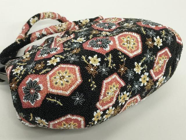 平和屋着物●極上　和装小物　和装バッグ　ビーズバッグ　亀甲花文　持ち手付き　がま口　レトロ　逸品　DZAA12257kh6