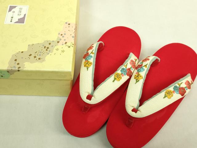 平和屋着物●極上　和装小物　女の子　草履　刺繍　枝梅　伊と忠　箱付き　逸品　DZAA12342kh6