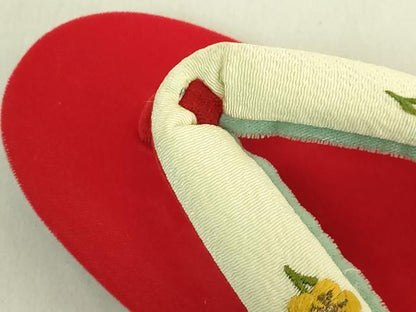 平和屋着物●極上　和装小物　女の子　草履　刺繍　枝梅　伊と忠　箱付き　逸品　DZAA12342kh6