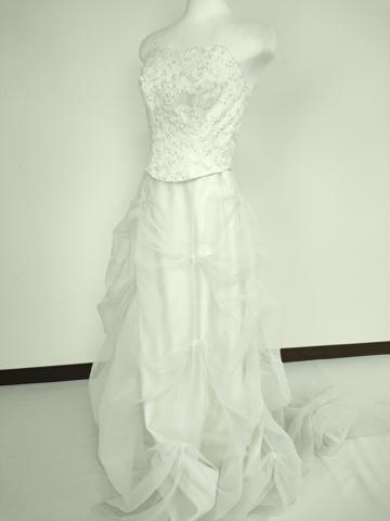 平和屋本店●極上　ウエディングドレス　婚礼　結婚式　披露宴　花嫁　ビーズ　チュール　ホワイト　逸品　DZAA12347kh6