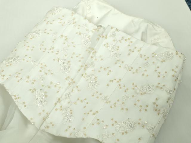 平和屋本店●極上　ウエディングドレス　婚礼　結婚式　披露宴　花嫁　ビーズ　チュール　ホワイト　逸品　DZAA12347kh6