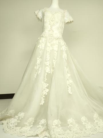 平和屋本店●極上　ウェディングドレス　婚礼　結婚式　披露宴　花嫁　演奏会　発表会　レース　ビーズ　チュール　逸品　DZAA12372kh6