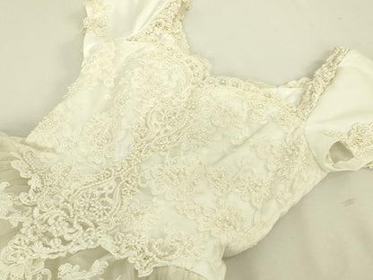 平和屋本店●極上　ウェディングドレス　婚礼　結婚式　披露宴　花嫁　演奏会　発表会　レース　ビーズ　チュール　逸品　DZAA12372kh6