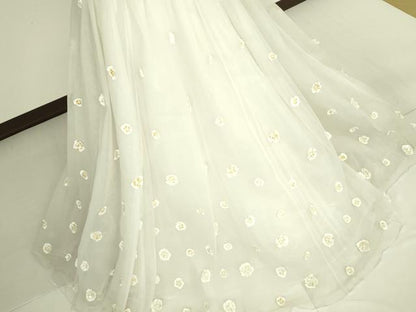 平和屋本店●極上　ウェディングドレス　婚礼　結婚式　披露宴　花嫁　演奏会　発表会　手刺繍　スパンコール　ビーズ　逸品　DZAA12374kh6