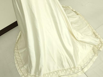 平和屋本店●極上　ウェディングドレス　婚礼　結婚式　披露宴　花嫁　演奏会　発表会　LORETTA　レース　刺繍　逸品　DZAA12377kh6