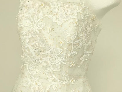平和屋本店●極上　ウェディングドレス　婚礼　結婚式　披露宴　花嫁　レース　チュール　刺繍　ラインストーン　逸品　DZAA12392kh6