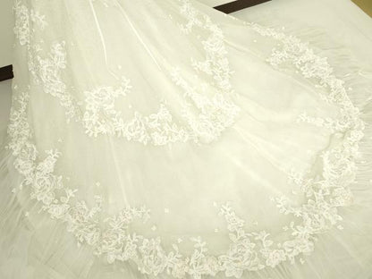 平和屋本店●極上　ウェディングドレス　婚礼　結婚式　披露宴　花嫁　レース　チュール　刺繍　ラインストーン　逸品　DZAA12392kh6