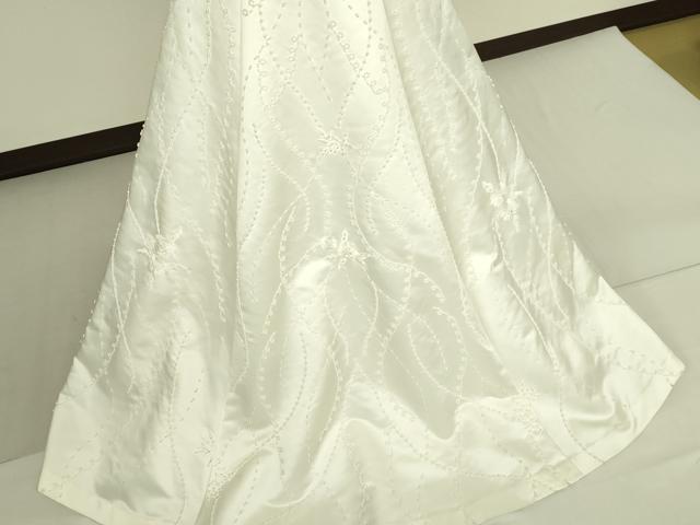 平和屋本店●極上　ウェディングドレス　婚礼　結婚式　披露宴　花嫁　ビーズ　スパンコール　チュール　刺繍　逸品　DZAA12394kh6