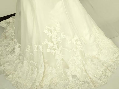 平和屋本店●極上　ウェディングドレス　婚礼　結婚式　披露宴　花嫁　リボン　ビーズ　レース　チュール　逸品　DZAA12400kh6