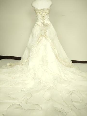 平和屋本店●極上　ウェディングドレス　婚礼　結婚式　披露宴　花嫁　ビーズ　レース　チュール　刺繍　逸品　DZAA12422kh6