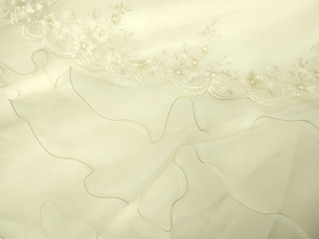 平和屋本店●極上　ウェディングドレス　婚礼　結婚式　披露宴　花嫁　ビーズ　レース　チュール　刺繍　逸品　DZAA12422kh6