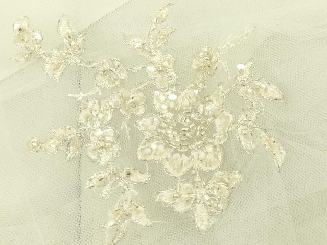 平和屋本店●極上　ウェディングドレス　婚礼　結婚式　披露宴　花嫁　ビーズ　レース　チュール　刺繍　逸品　DZAA12423kh6
