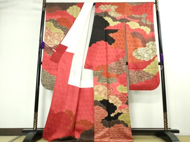 平和屋本店■極上　皇室献上作家　藤井寛　振袖　駒刺繍　雲取り吉祥花文　金彩　逸品　DZAA2390kh4 - 平和屋