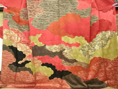 平和屋本店■極上　皇室献上作家　藤井寛　振袖　駒刺繍　雲取り吉祥花文　金彩　逸品　DZAA2390kh4 - 平和屋