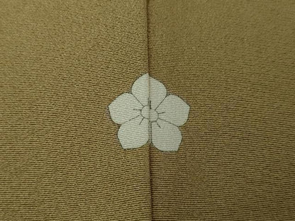 平和屋本店■極上　金彩工芸　長谷川宏　色留袖　吉祥金襴　駒刺繍　龍　立波　暈し染め　金銀彩　本金箔　桑染色地　逸品　DZAA2613kh5 - 平和屋