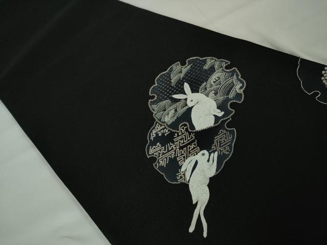平和屋本店■極上 中国人間国宝 将雪英 中国三大刺繍 汕頭・相良刺繍 六通太鼓柄袋帯 雪輪兎　黒地　共箱・証明書付き　逸品　DZAA2662kh5 - 平和屋