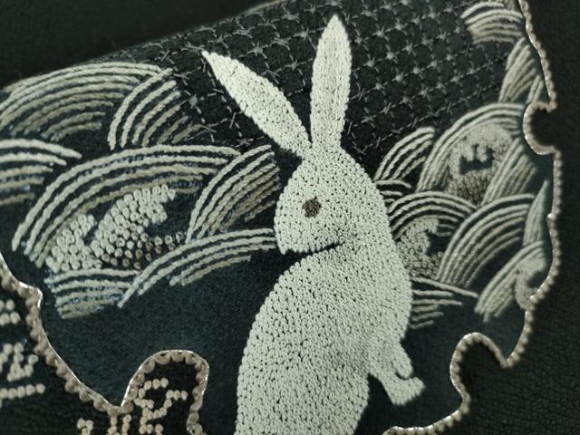 平和屋本店■極上 中国人間国宝 将雪英 中国三大刺繍 汕頭・相良刺繍 六通太鼓柄袋帯 雪輪兎　黒地　共箱・証明書付き　逸品　DZAA2662kh5 - 平和屋
