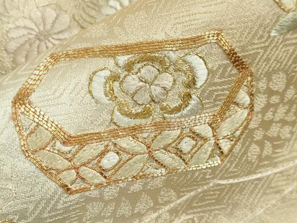 平和屋本店■極上　訪問着　駒刺繍　総刺繍　貝桶吉祥花文　暈し染め　金糸　逸品　未使用　DZAA3155kh5 - 平和屋