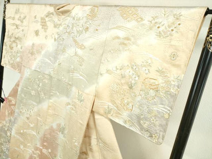 平和屋本店■極上　訪問着　駒刺繍　総刺繍　貝桶吉祥花文　暈し染め　金糸　逸品　未使用　DZAA3155kh5 - 平和屋