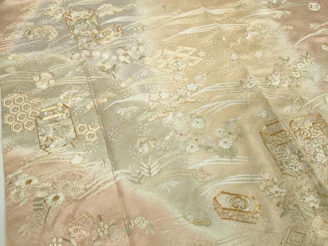 平和屋本店■極上　訪問着　駒刺繍　総刺繍　貝桶吉祥花文　暈し染め　金糸　逸品　未使用　DZAA3155kh5 - 平和屋