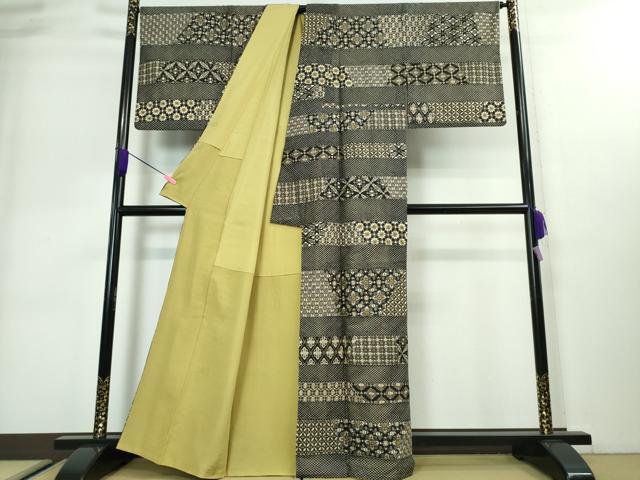 平和屋本店■極上　本場縞大島紬　総刺繍　名物裂横段文　堀之内織物謹製　証紙付き　逸品　DZAA3175kh5 - 平和屋