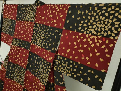 平和屋本店■極上　人形作家・ホリヒロシ　小紋　市松　舞桜　金彩　逸品　DZAA3294kh5