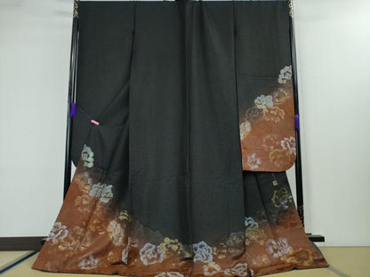 平和屋本店■希少 キモノデザイナー 斉藤上太郎 振袖・長襦袢(袷)セット お召地 牡丹 黒地 暈し染め 金糸 銀通し地 逸品 DZAA3406kh5 - 平和屋