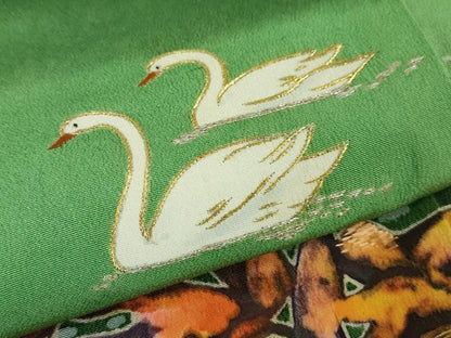 平和屋本店■極上 野口真造 大彦二代目 江戸染繍友禅 黒留袖 刺繍 白鳥 風景樹林文 暈し染め 金糸 高島屋扱い　逸品　未使用　DZAA3467kh5 - 平和屋