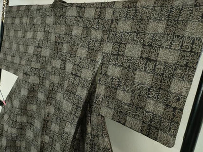 平和屋本店●極上　本場大島紬　十八算　12マルキ　古代染色純泥染　寿文　永長織物謹製　証紙付き　逸品　未使用　DZAA3749kh5