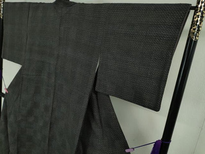 平和屋本店■極上　染織の名門　しょうざん  生紬　市松文様　黒地　証紙付き　逸品　DZAA3858kh5