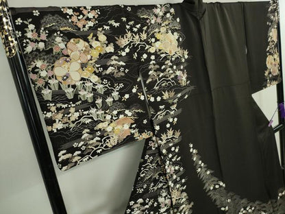 平和屋本店●極上　訪問着　刺繍　御所車吉祥花文　烏羽色地　金糸　逸品　DZAA3868kh5