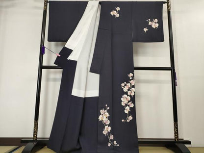 平和屋本店■極上　松田聖子　SEIKO MATSUDA　訪問着　胡蝶蘭　紫黒色地　金彩　逸品　DZAA4038kh5
