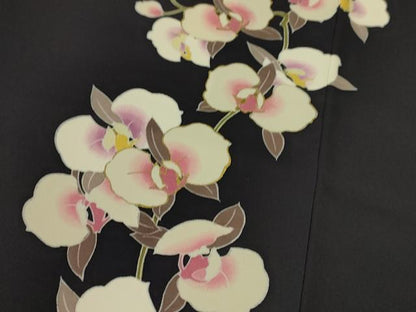 平和屋本店■極上　松田聖子　SEIKO MATSUDA　訪問着　胡蝶蘭　紫黒色地　金彩　逸品　DZAA4038kh5
