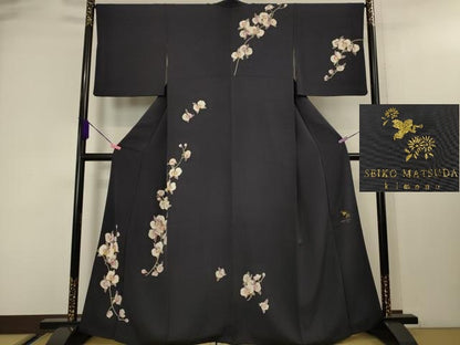 平和屋本店■極上　松田聖子　SEIKO MATSUDA　訪問着　胡蝶蘭　紫黒色地　金彩　逸品　DZAA4038kh5